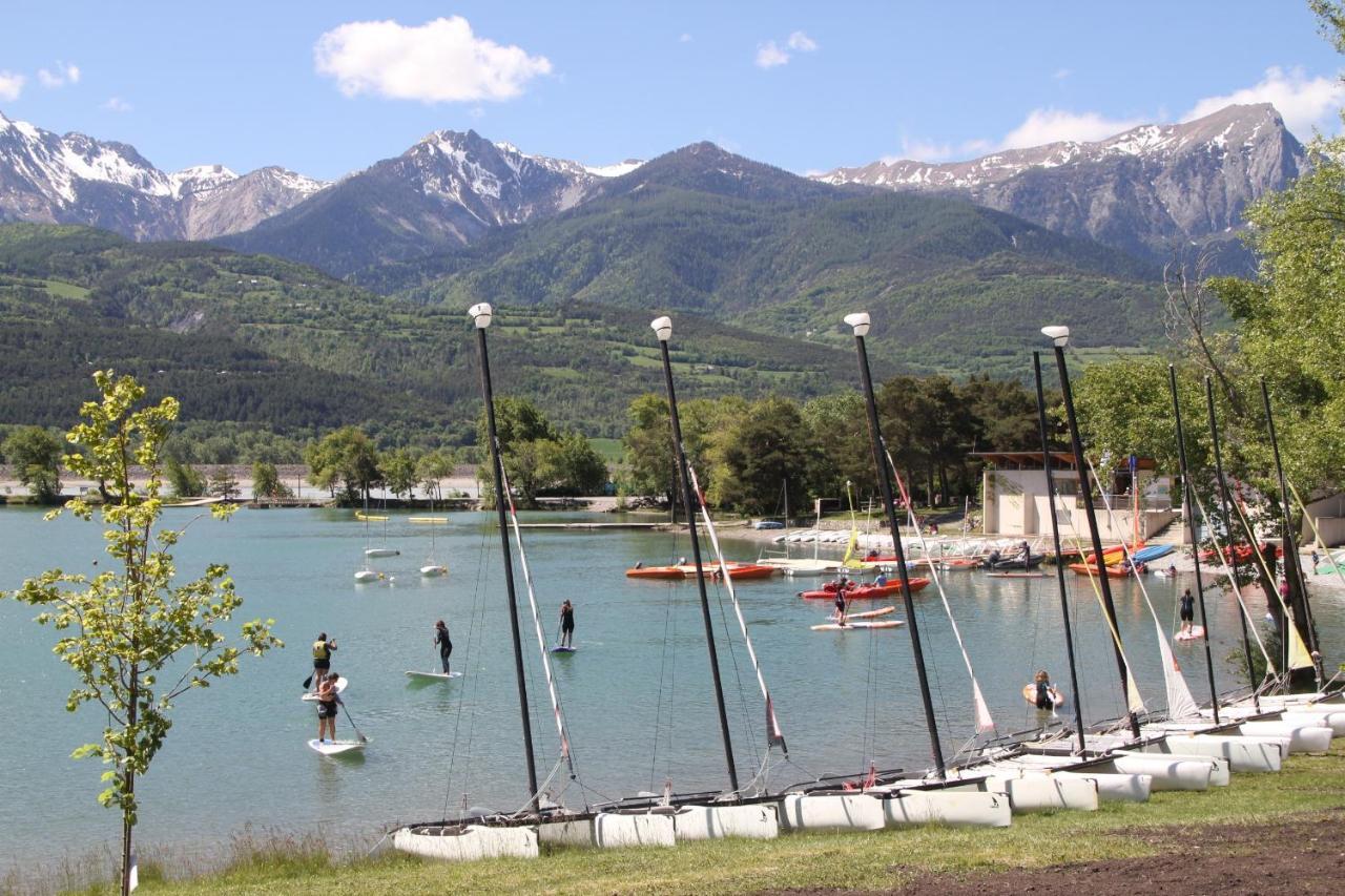 Le Vieux Chalet Bed and Breakfast Embrun Buitenkant foto