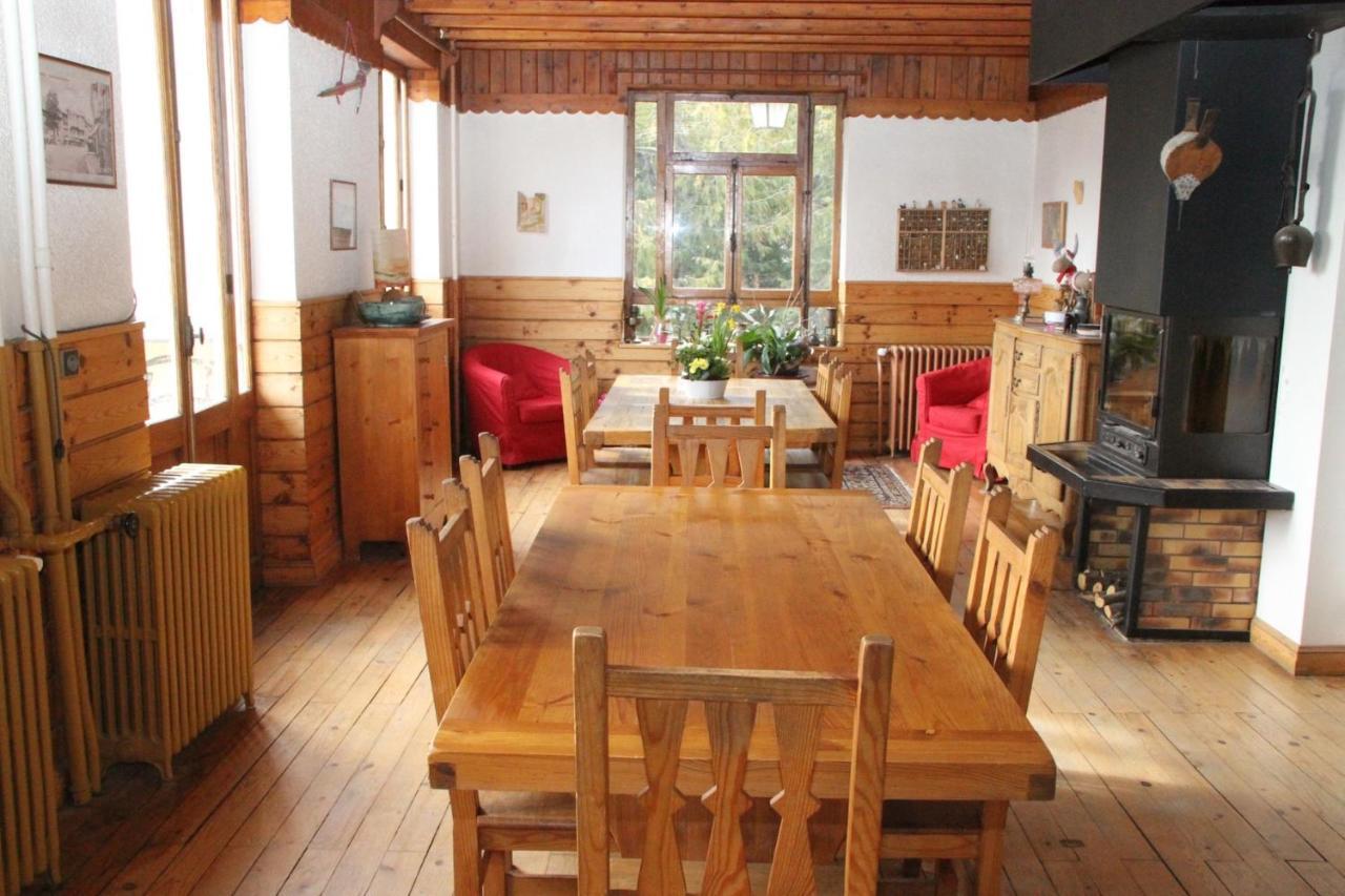 Le Vieux Chalet Bed and Breakfast Embrun Buitenkant foto